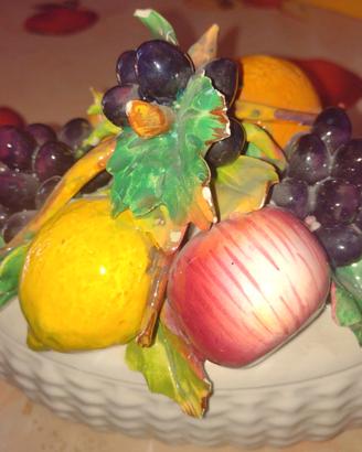Fruttiera in ceramica decorata a mano stile Capodi