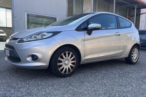 Ford Fiesta 1.4 TDCi 70CV 3 porte Titanium