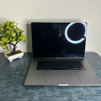MacBook Pro 2019 16” NON FUNZIONANTE Apple