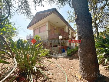 Villa singola Pedara bassa