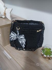 borsa fatta a mano in pelle