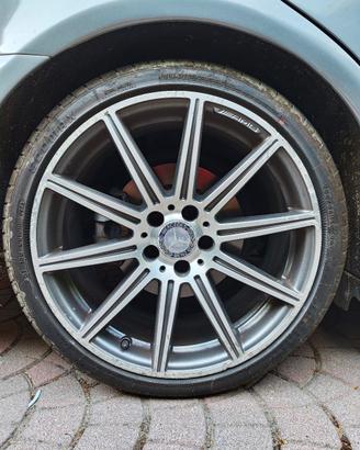 Gomme estive seminuove 255/35R19 96Y DOT 2025