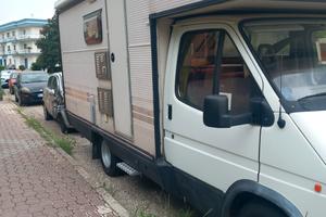 Ford Transit 2.5 D. Camper mansarda RIMOR - 1990