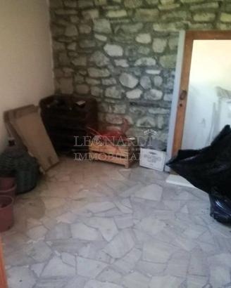 Appartamento di 160 m² con 5 locali e box auto a A