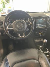 Jeep Compass 1600