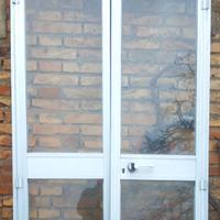 Porta in alluminio e vetro per esterno