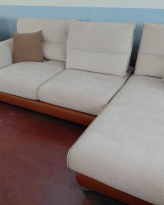 DIVANO CON CHAISE LONGUE