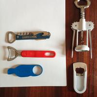 Collezione di apribottiglie e cavatappi vintage