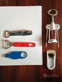 Collezione di apribottiglie e cavatappi vintage