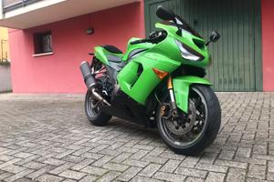 Kawasaki ninja 636 2005 zx 6r