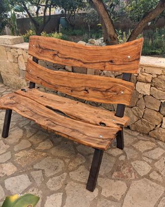 Panchina in legno di ulivo artiginale