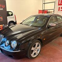 JAGUAR S-TYPE CAMBIO AUT. .Diesel 2700 CV 207 con 