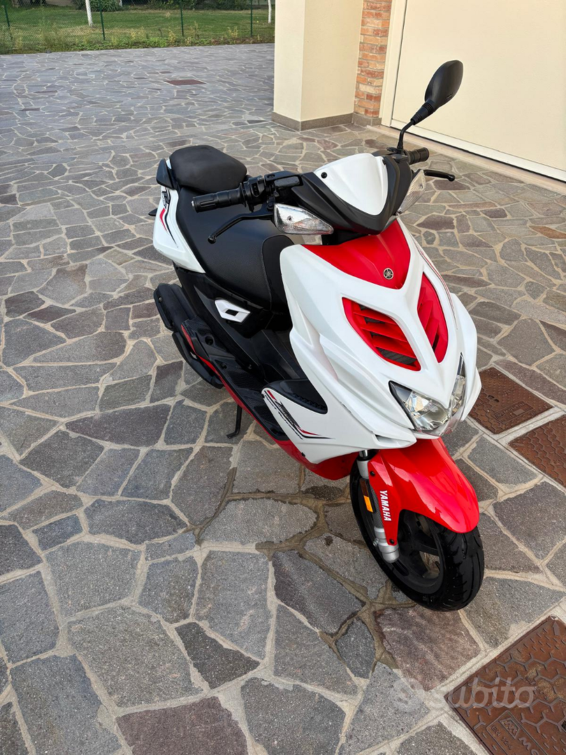Yamaha Aerox Motorino 50cc Prezzi Scooter Aerox 50cc Moto E