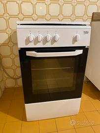 BEKO CUCINA CSG 42001 FW Piano cottura a gas