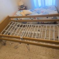 Letto per degenza regolabile elettricamente