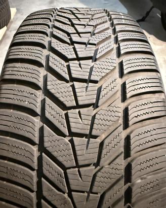 4 gomme 235/40 R19 hankook invernali 6mm DOT 22