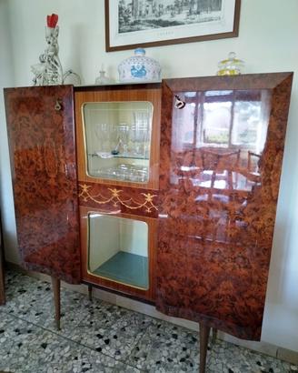 Credenza
