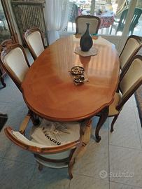 Tavolo ovale classico in legno con 6 sedie