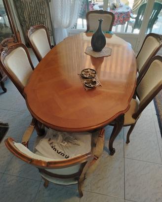 Tavolo ovale classico in legno con 6 sedie