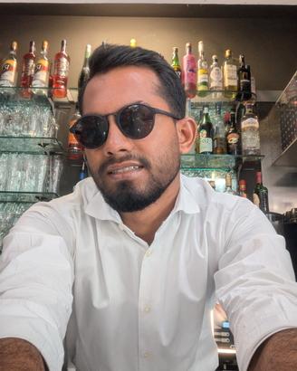 Barista e barman e cameriere