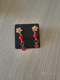 Orecchini a fiore rosso