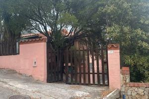 Chia Villetta pressi spiaggia Chia libera Agosto