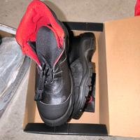 Scarpe antinfortunistiche