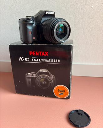 Pentax Km 18-55mm nera