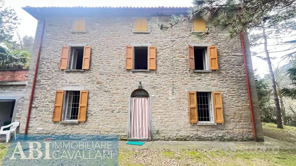 Rustico / Casale di 270 m² con più di 5 locali e b - Vista 5