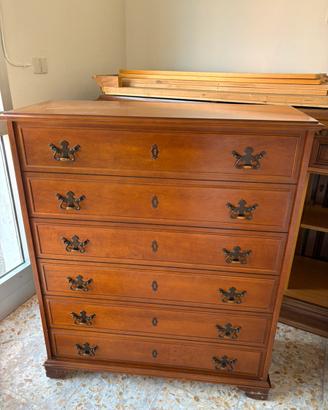 Cassettiera con letto pieghevole salvaspazio