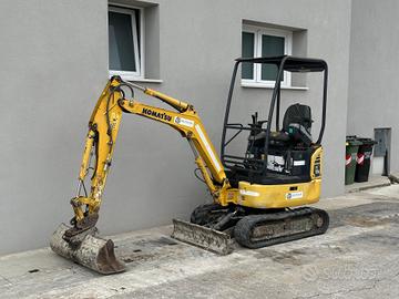 KOMATSU PC16R