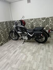 Suzuki VL Intruder 250 - 2000