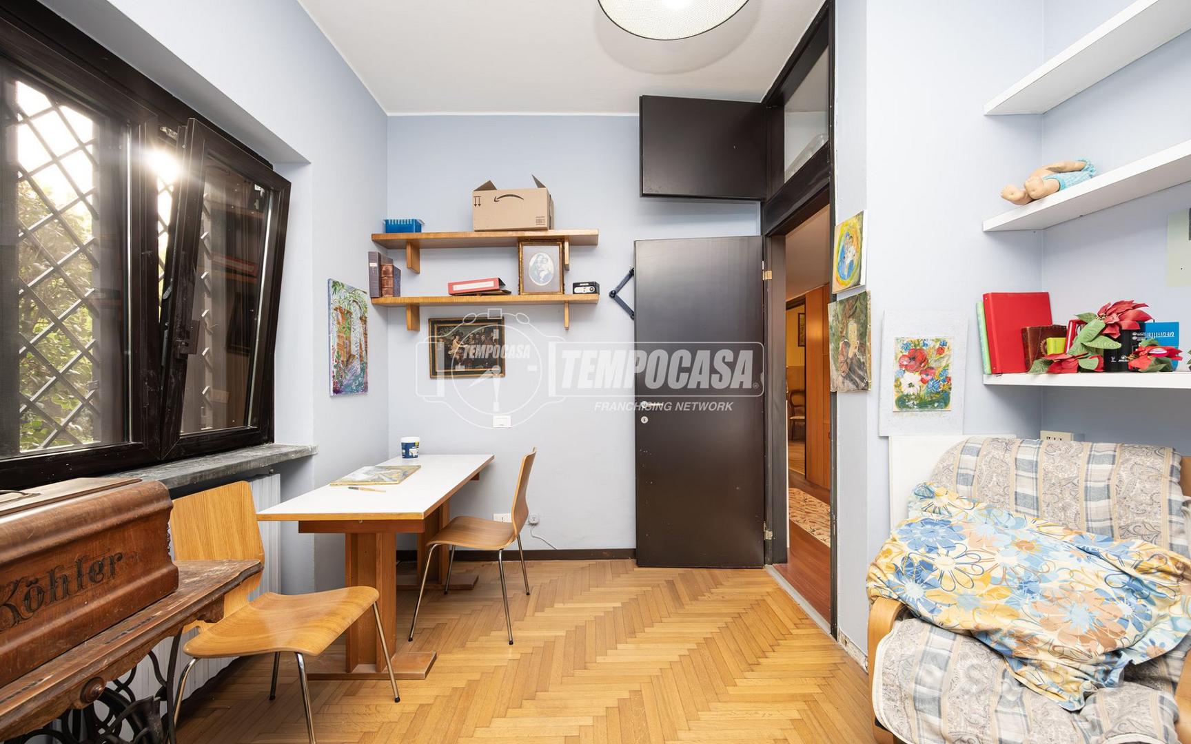 APPARTAMENTO IN VILLA CON PISCINA IN ZONA CAMPORI - Altro