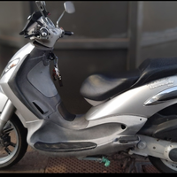 Piaggio Beverly 200