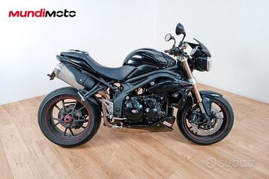 TRIUMPH SPEED TRIPLE 1050 R ABS - 2015