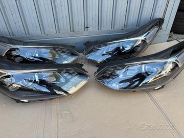 Coppia di Fari anteriori per Kia Sportage