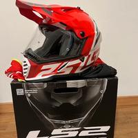 casco moto e stivali