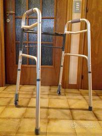 Deambulatore per anziani pieghevole