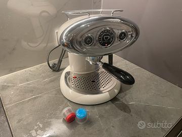 Macchina Illy caffè Iperespresso X7.1