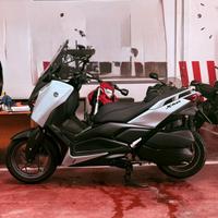 Coprigambe x-max 300