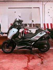 Coprigambe x-max 300