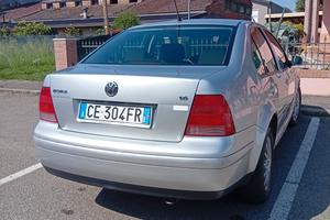 Volkswagen Bora 1.6cc TDI benzina