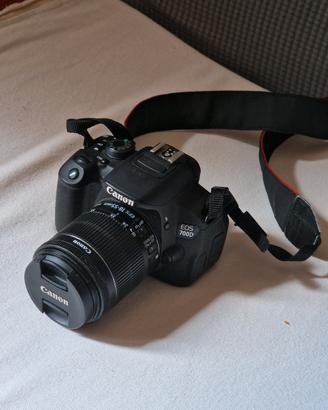 Fotocamera reflex canon eos 700d 18-55 is stm