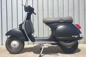 Vespa PX150 Arcobaleno