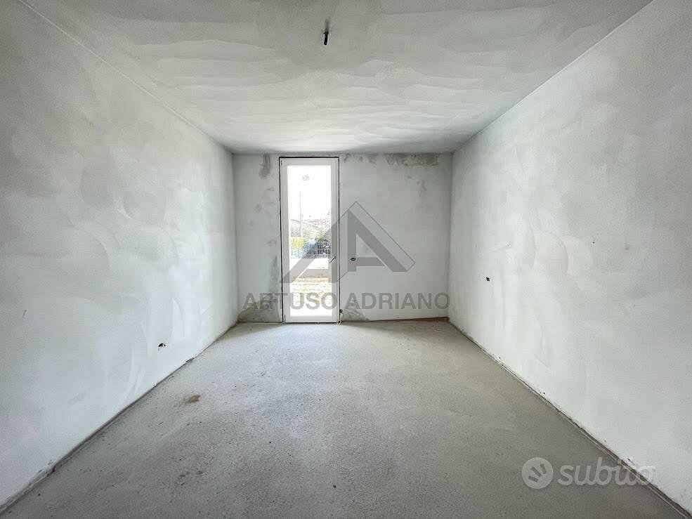 Appartamento di 125 m² con 3 locali e box auto dop - Altro