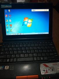 portatile Toshiba con borsa 
