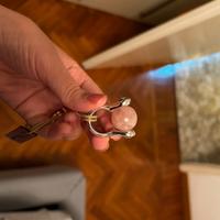 Anello con pietra rosa - UNO DE 50