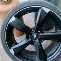 Cerchi Rotor da 18 originali e completi di gomme 