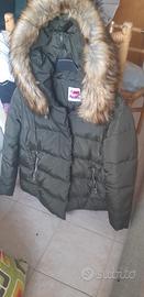 piumino da donna marca Mango mai indossato