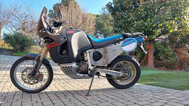 Honda XRV 750 Africa Twin RD04